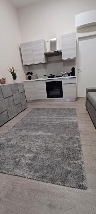 La Casa Di Peppe Apartment Bari Ngoại thất bức ảnh