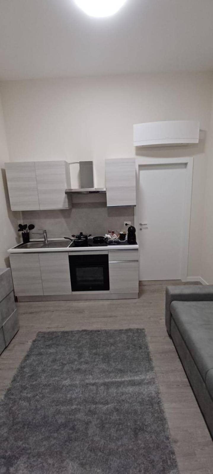 La Casa Di Peppe Apartment Bari Ngoại thất bức ảnh